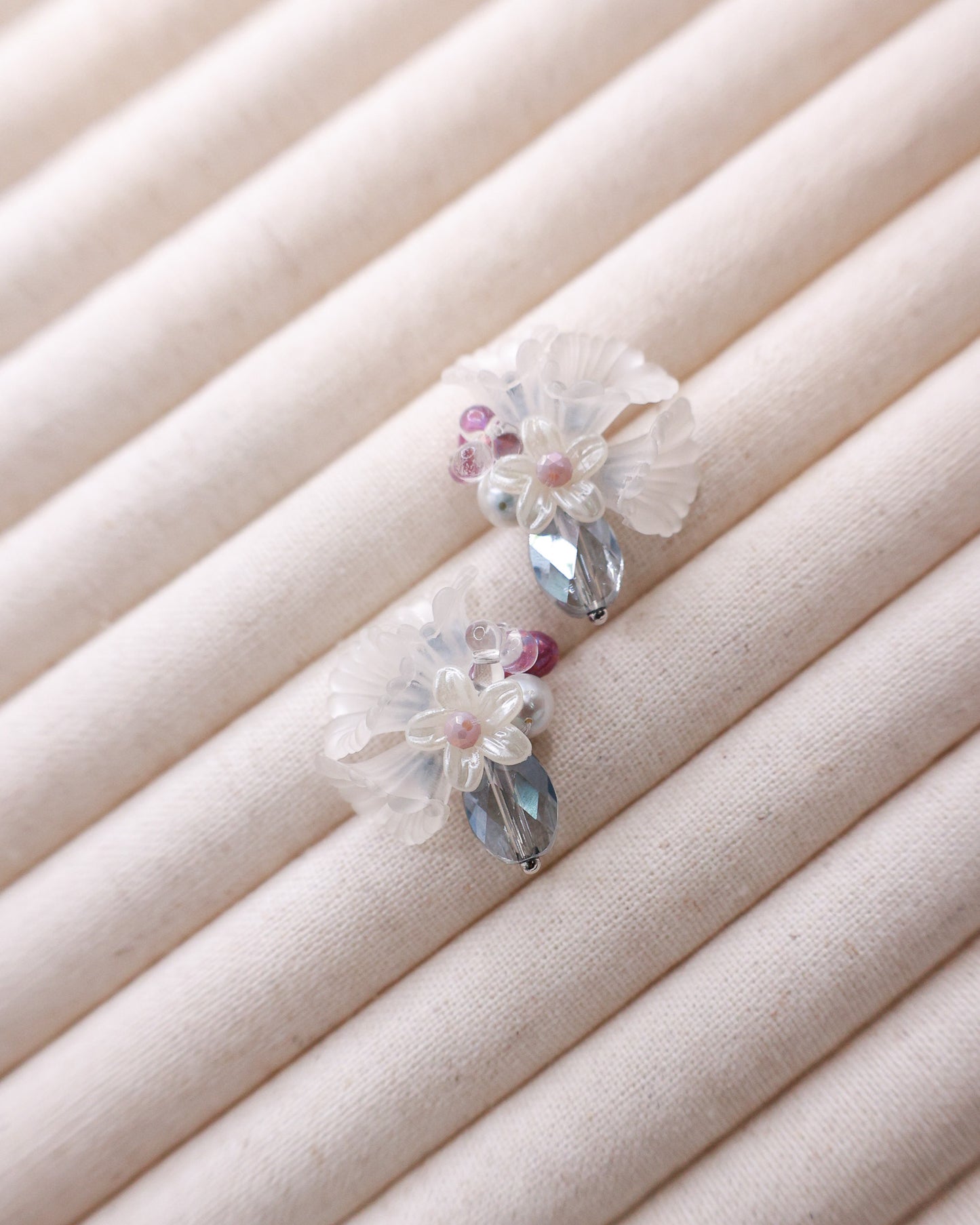 Hanataba: Kasumi Art Earrings