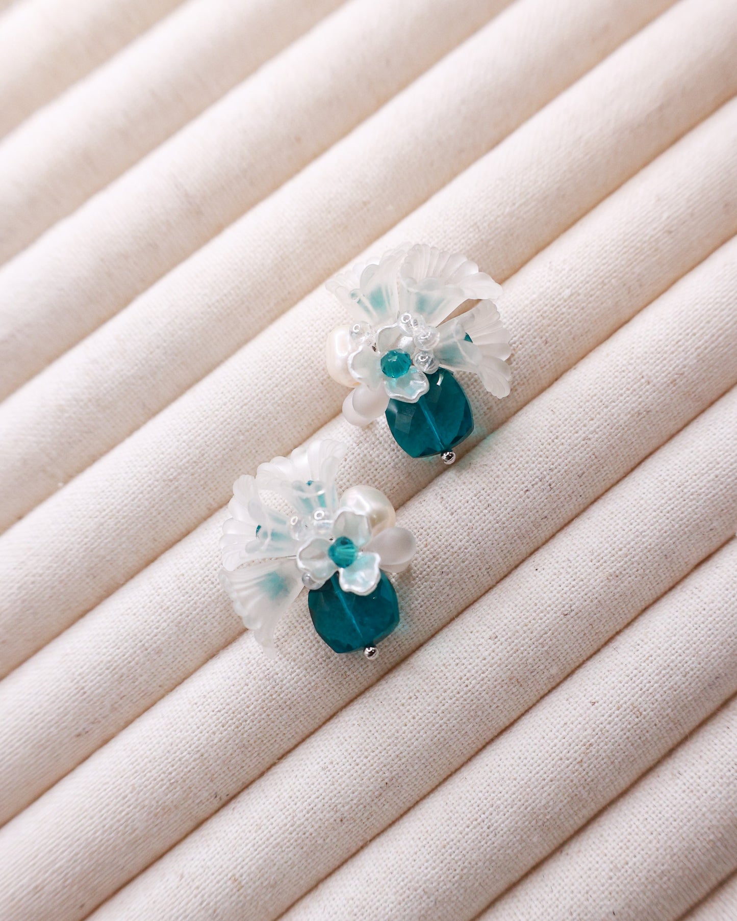 Hanataba: Aoi Art Earrings
