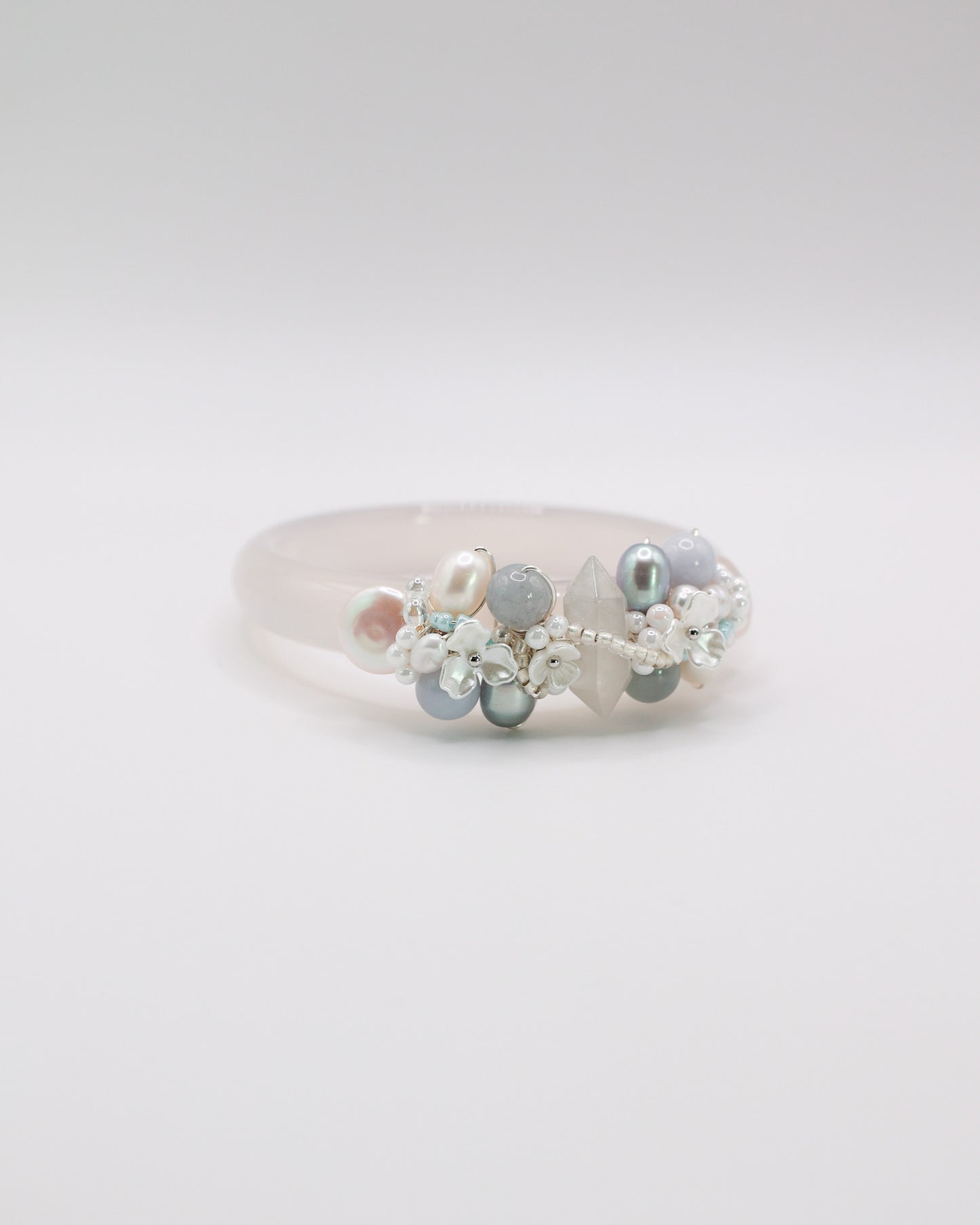 Sky Light White Agate Crystal Bangle