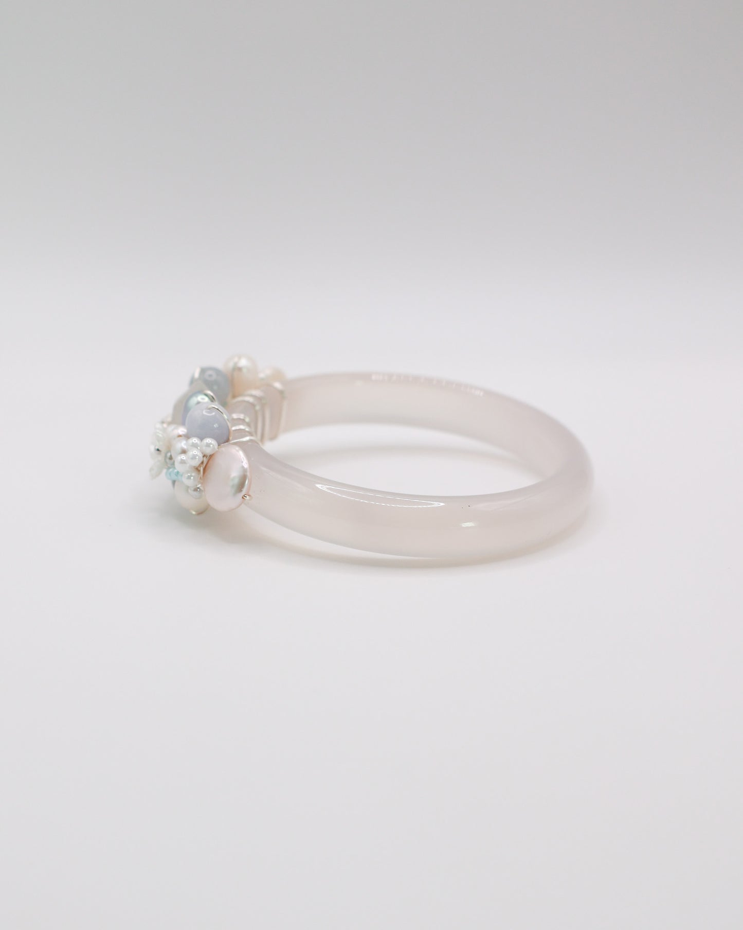 Sky Light White Agate Crystal Bangle