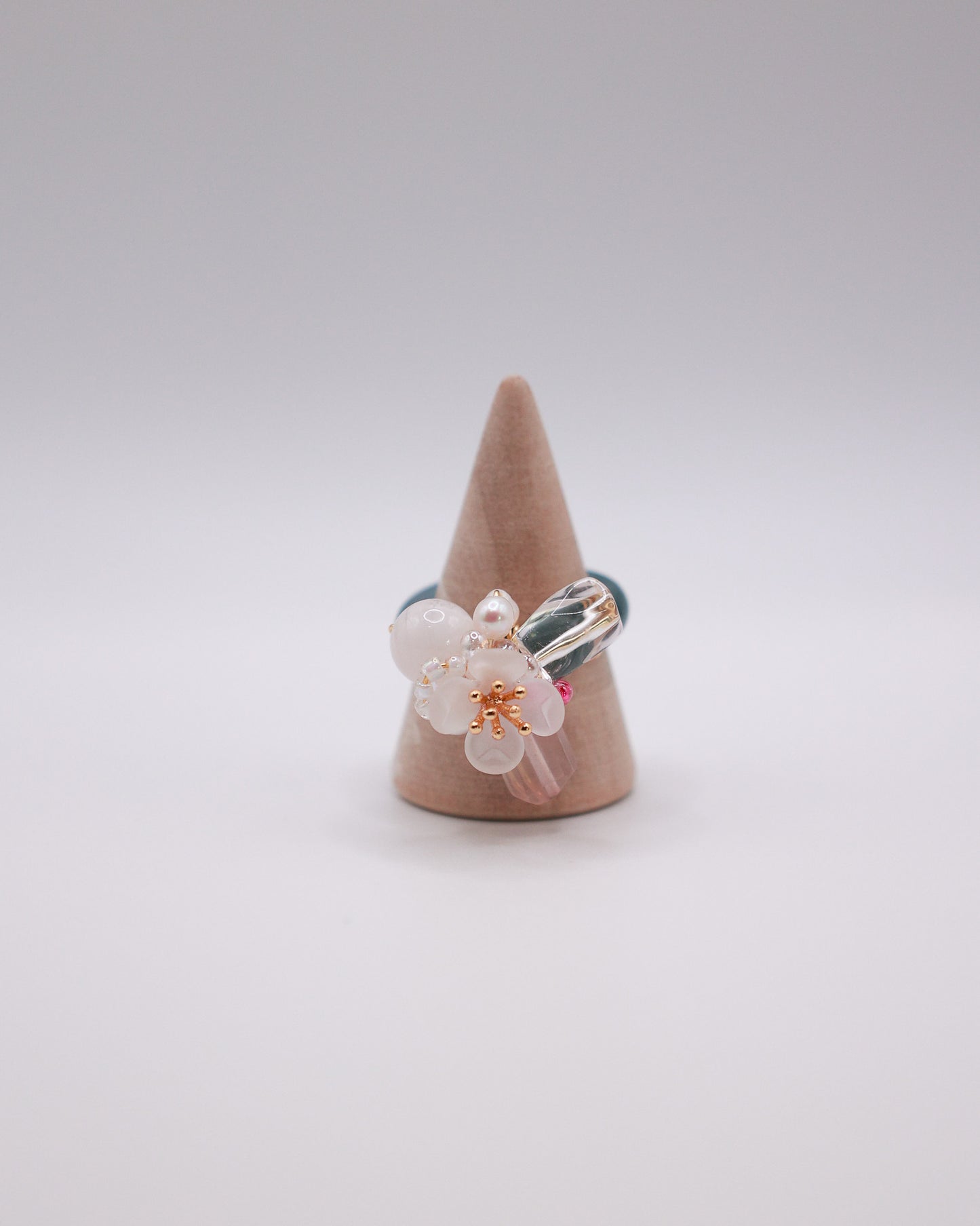 Snow Blush Art Ring