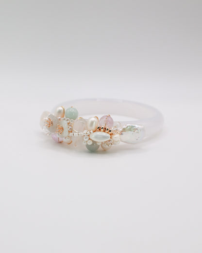 Daydream White Agate Crystal Bangle