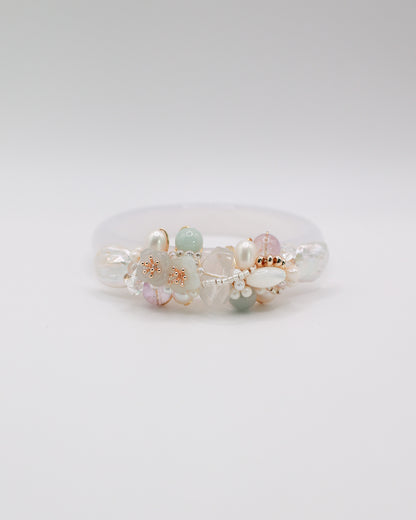 Daydream White Agate Crystal Bangle