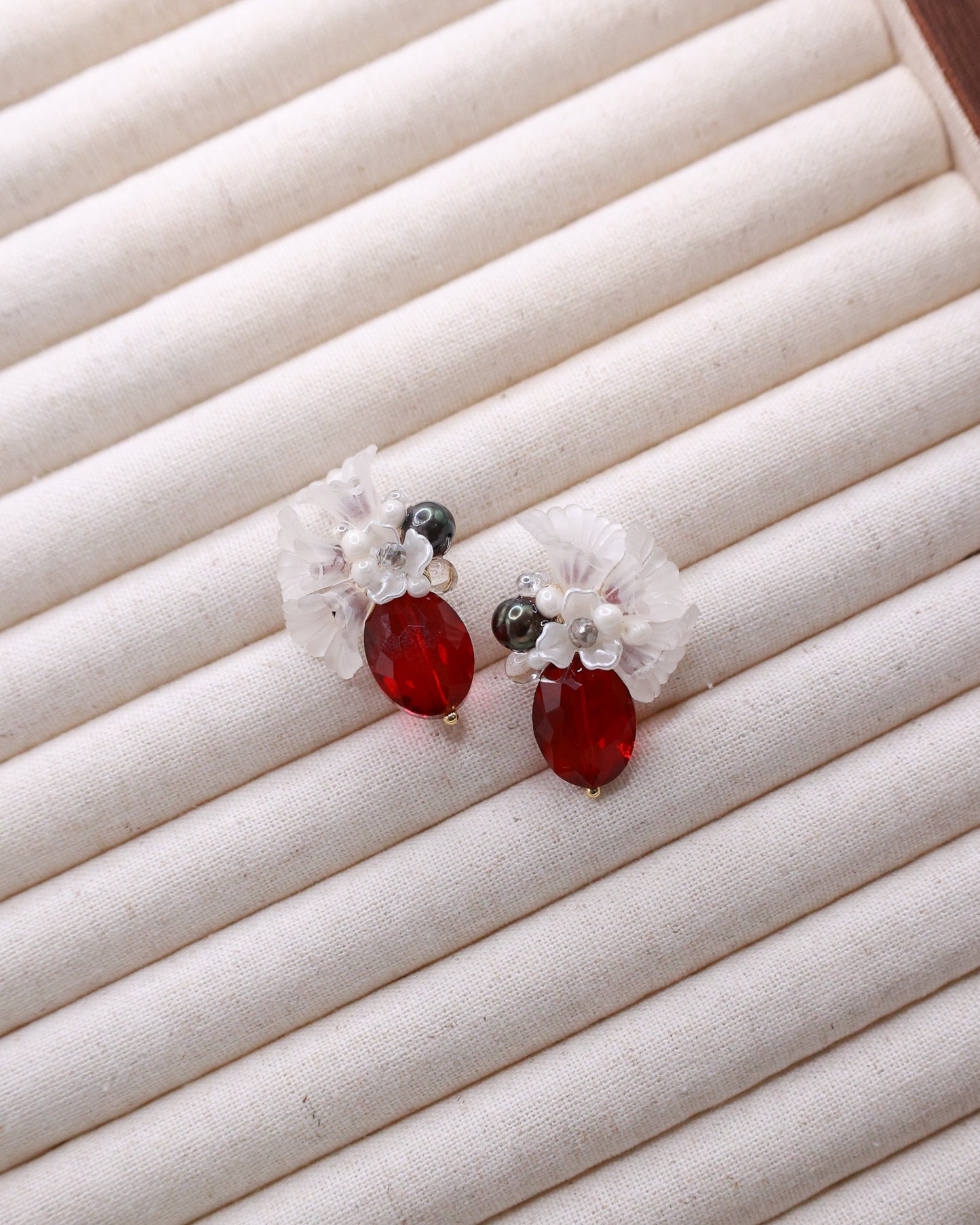 Hanataba: Shu Art Earrings