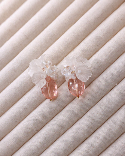 Hanataba: Momoiro Art Earrings