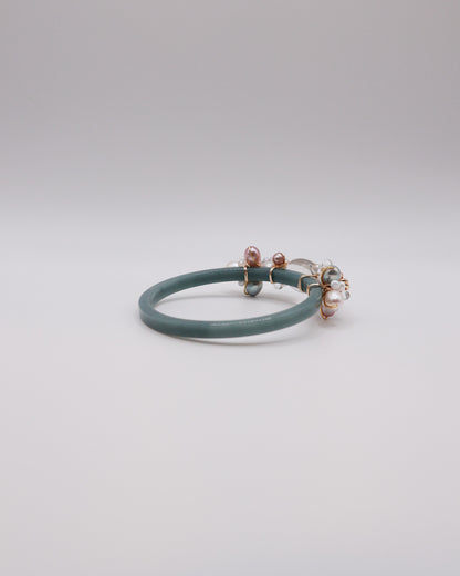 Lumi Grace Guatemalan Jade Bangle