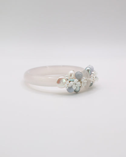 Sky Light White Agate Crystal Bangle